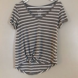 American eagle stripped T-shirt